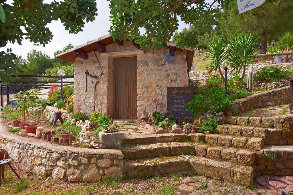 B&B La Scapola Mattinata Exterior photo