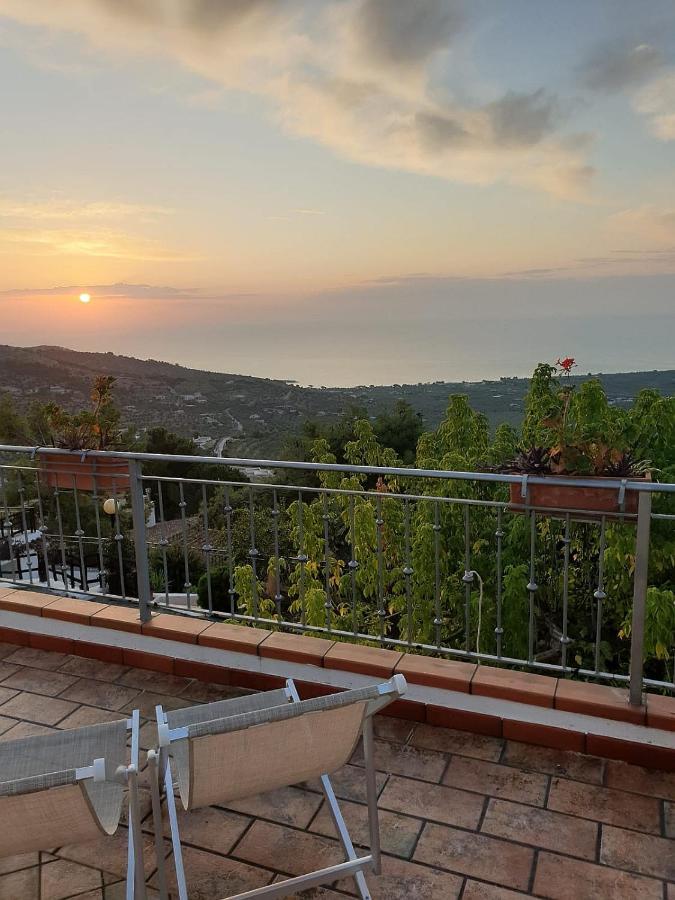 B&B La Scapola Mattinata Exterior photo